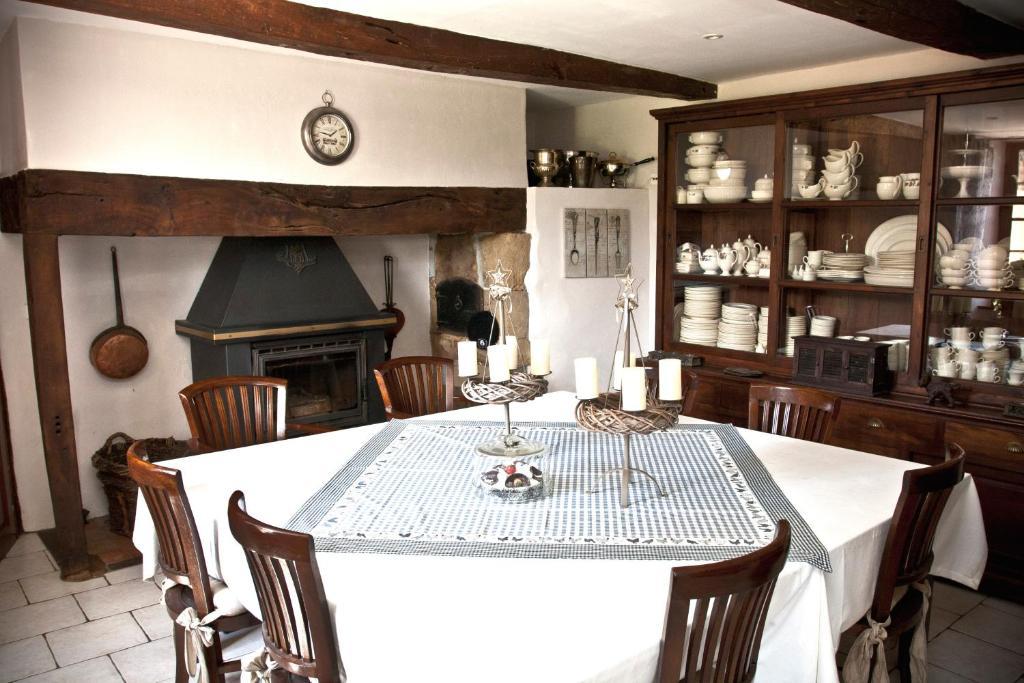 Domaine Le Chec Bed and Breakfast Saint-Ost Exteriör bild